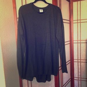 CAbi top long sleeve with thumbholes